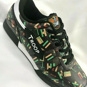Men's Troop Crown Black World Cup 2018 Low-Top Sneakers NWT